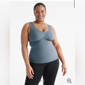 EUC knix navy blue size L LuxeLift tank
